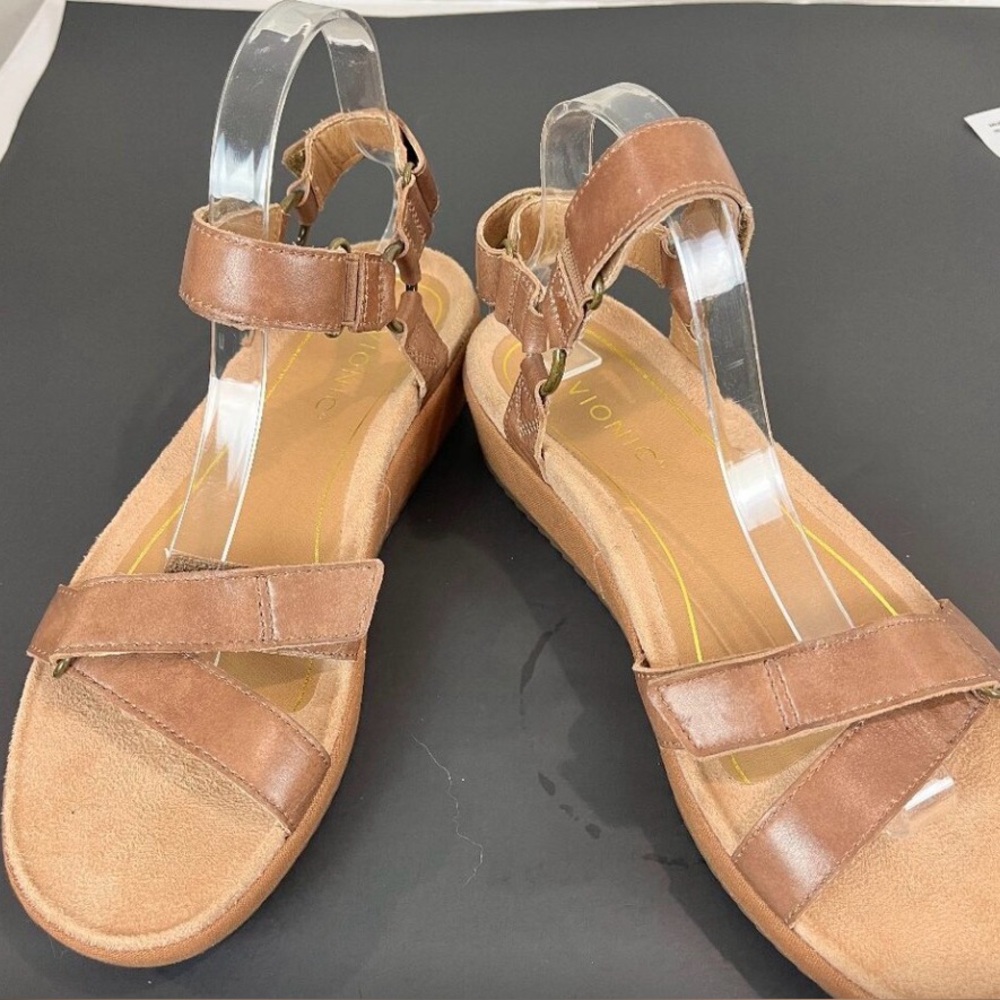 Women's Vionic Adjustable Leather Strap Sandal Si… - image 1